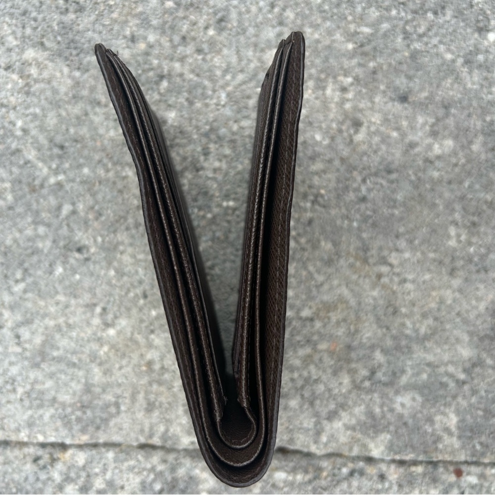 Louis Vuitton Men’s Wallet - Picture 6 of 8